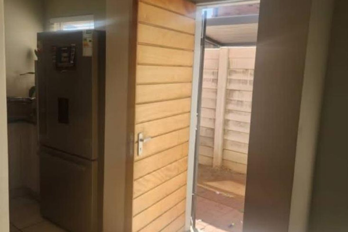 3 Bedroom House for Rent - Photo 3