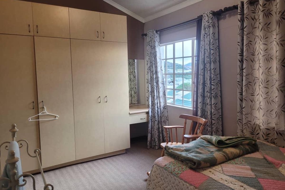 **FOR SALE - KLEINE PALACE, KLEINE KUPPE** - Photo 4