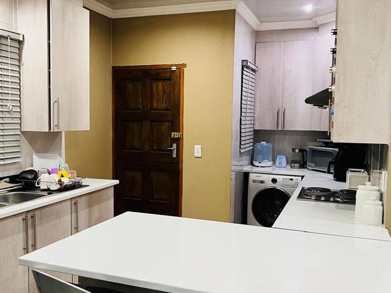 3 Bedroom House For Sale in Vanderbijlpark CE 7 - Photo 8