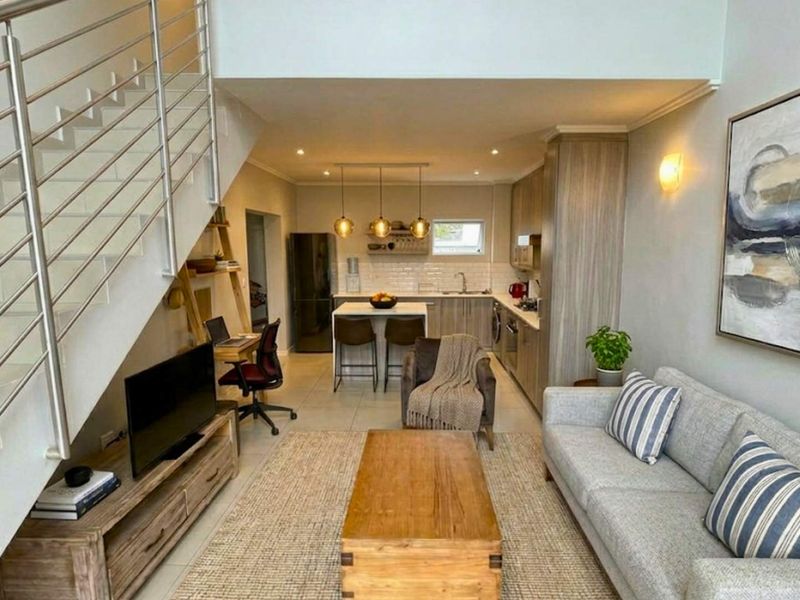 Two bedroom two bath loft apartment in the heart of Morningside 105 sq.m. - Photo 2