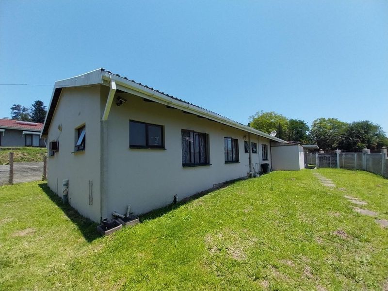 Single storey, simple traditional ,minimalist style design - Photo 6