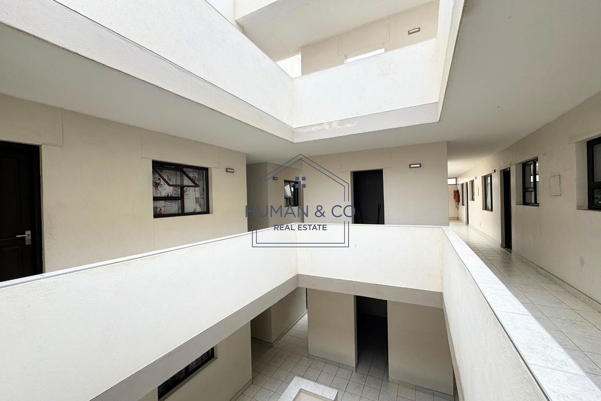 Cozy 1 bedroom Apartment in town center - Photo 2