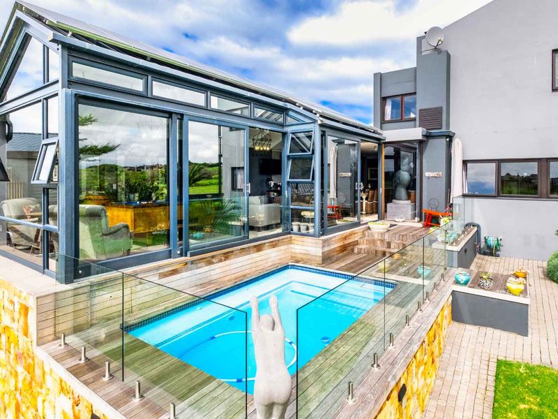 Oubaai Golf Estate 5 Bedroom House For Sale - Photo 1