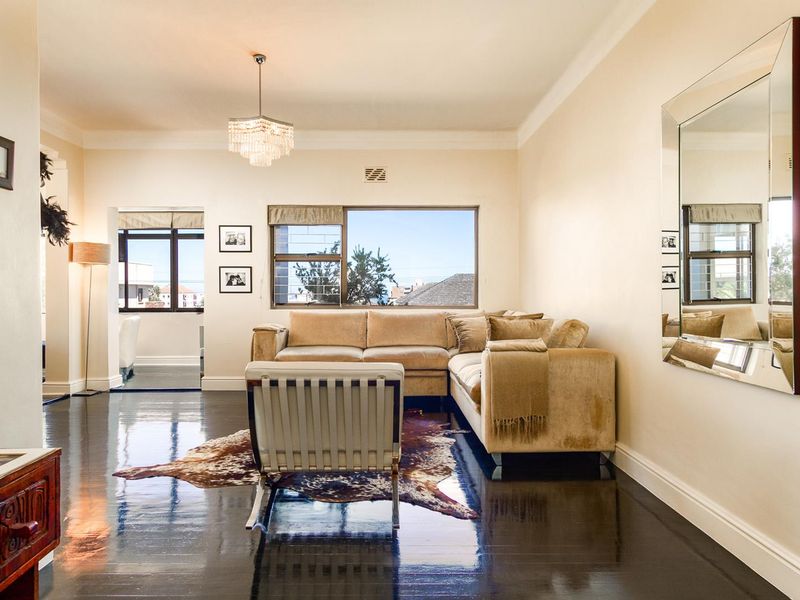 Spacious Pet Friendly Apartment for Rent - Photo 2