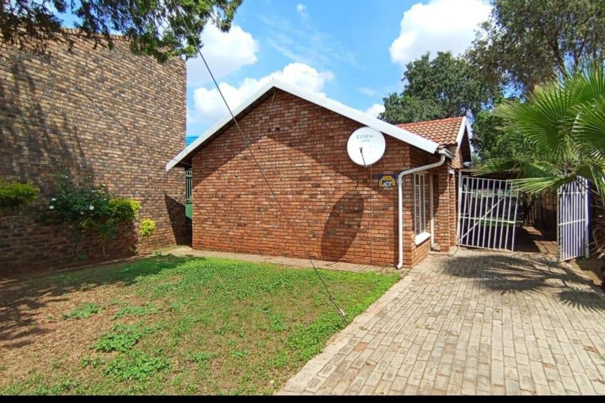 3 Bedroom House for Sale in Mabopane - Photo 3