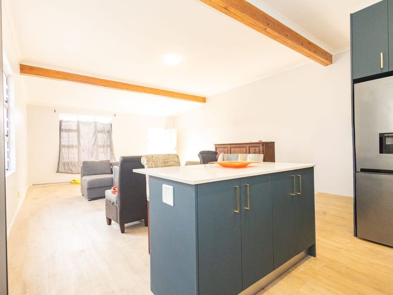 Beautiful renovated 2-bedroom house to rent in Wineberg - Photo 6
