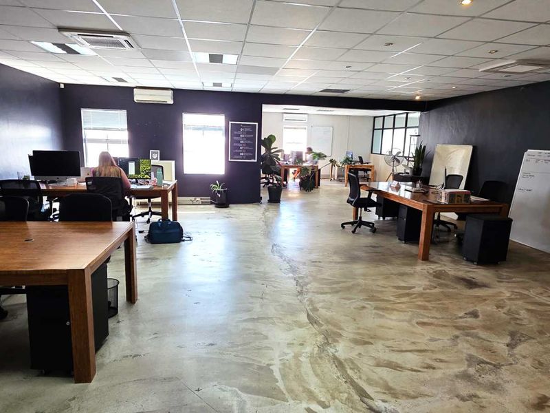 Modern First Floor Office in Westlake Business Park - Photo 3