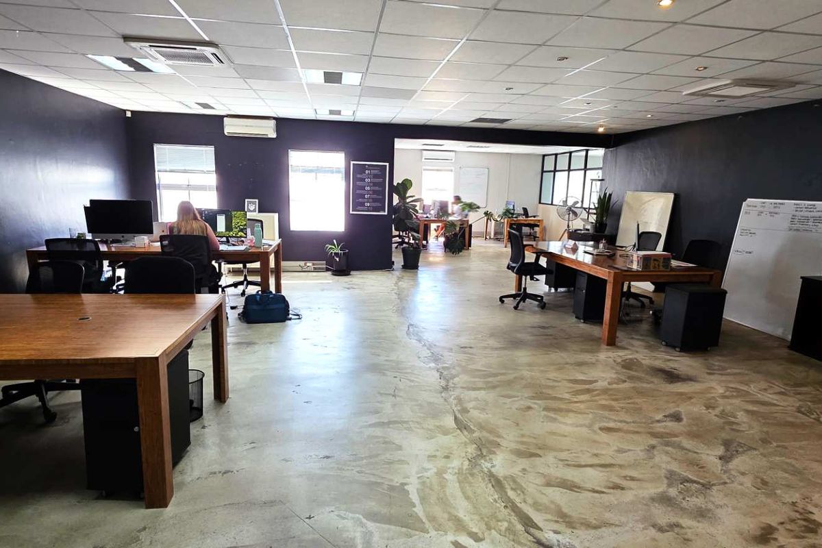 Modern First Floor Office in Westlake Business Park - Photo 3