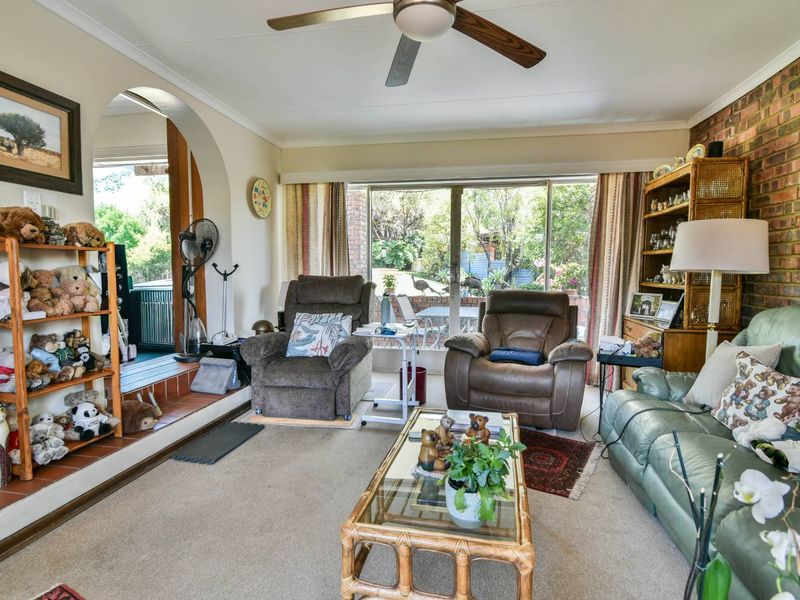 Grand old lady with solid bones. - Photo 5