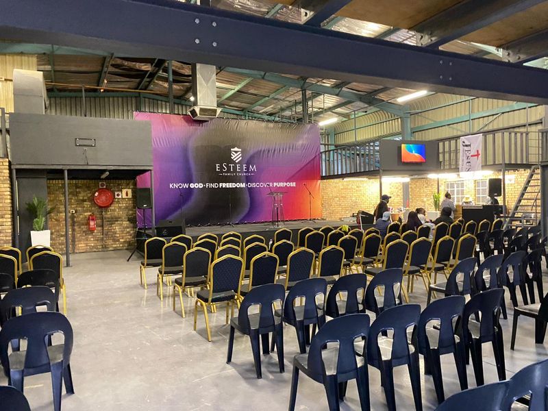 "Charming Commercial Space: Ready for Your Business!" - Photo 7