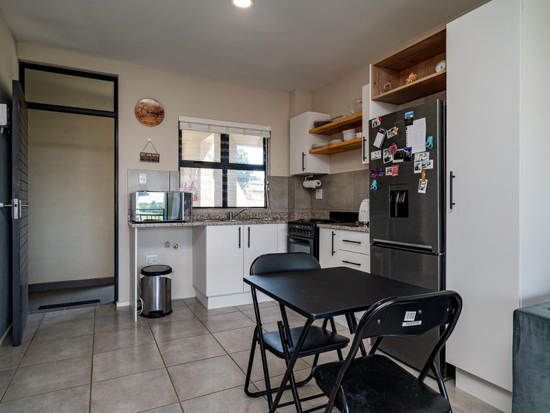 2 bedroom apartment in Kingsgate Estate - Photo 10