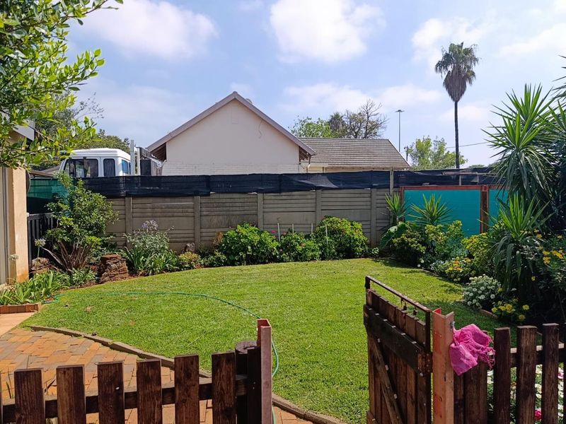 For Sale – Investment Opportunity in Rhodesfield, Kempton Park - Photo 3