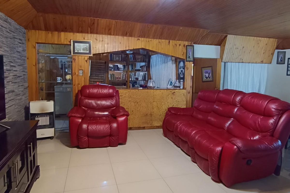 "Kempton Park Living: Your Perfect Family Retreat!" - Photo 5