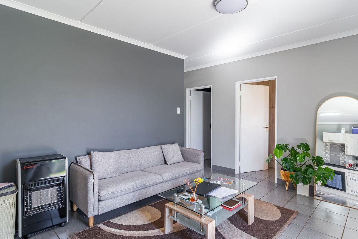 Affordable Luxury: Clubhouse and Pool at Your Doorstep - Photo 3