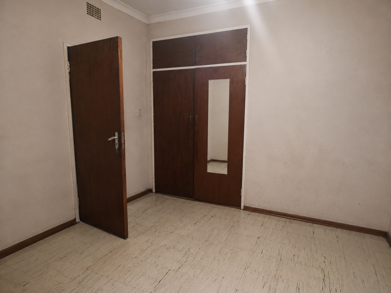3 Bedroom House in Silverton - Photo 8