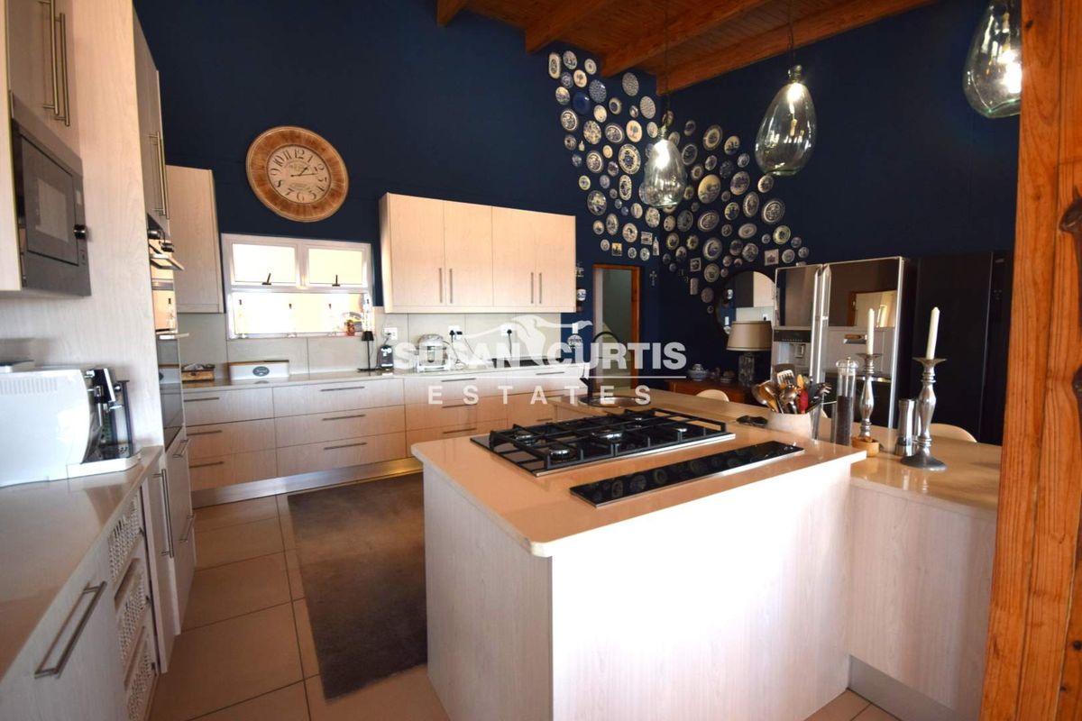 COMMERCIAL PROPERTY IN MILE 4 EXT 1 IS FOR SALE - Photo 5
