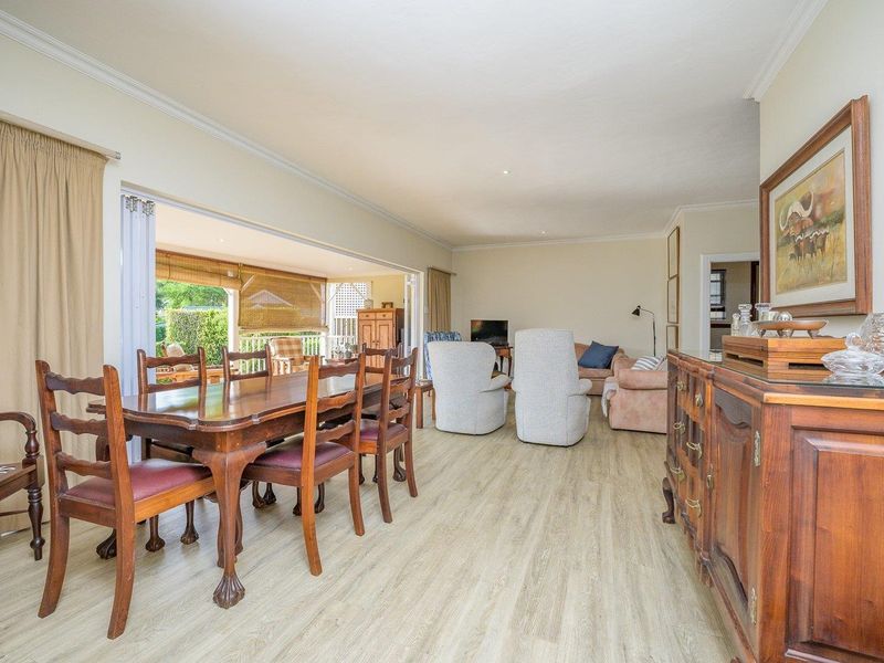 Extravagant Living in the Prestigious Mount Edgecombe Country Club Estate - Photo 9