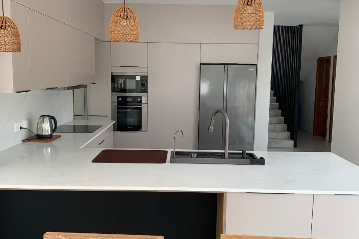 Coastal Elegance: Brand New Villa 3 Minutes from Trou aux Biches Beach - Photo 3