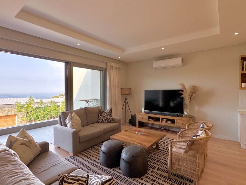 Exclusive Executive Estate Living - Photo 8