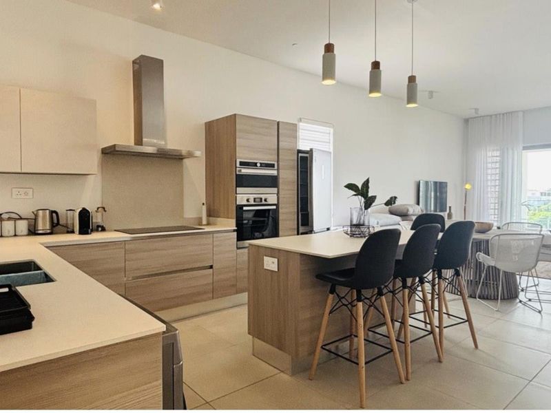 Exceptional Penthouse Living in Pereybere - Photo 5