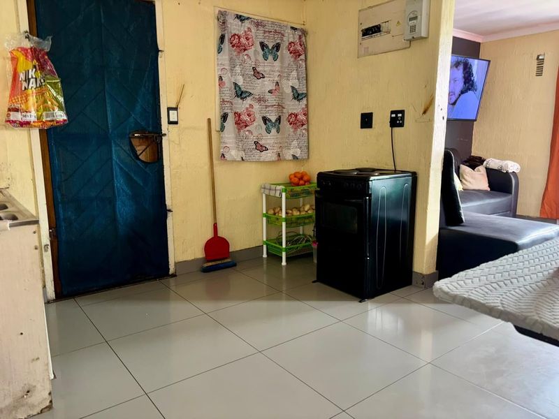 Three bedroom family home for sale in Tafelsig - Photo 5