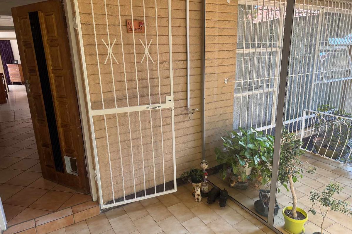 Family Home for sale in Randhart with Flat - Photo 5