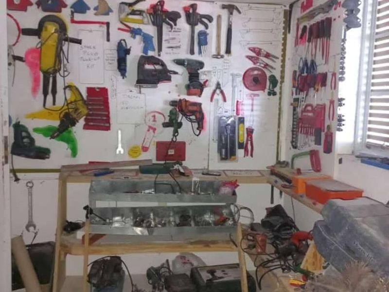 Established business with building for sale - Grootfontein - Photo 8