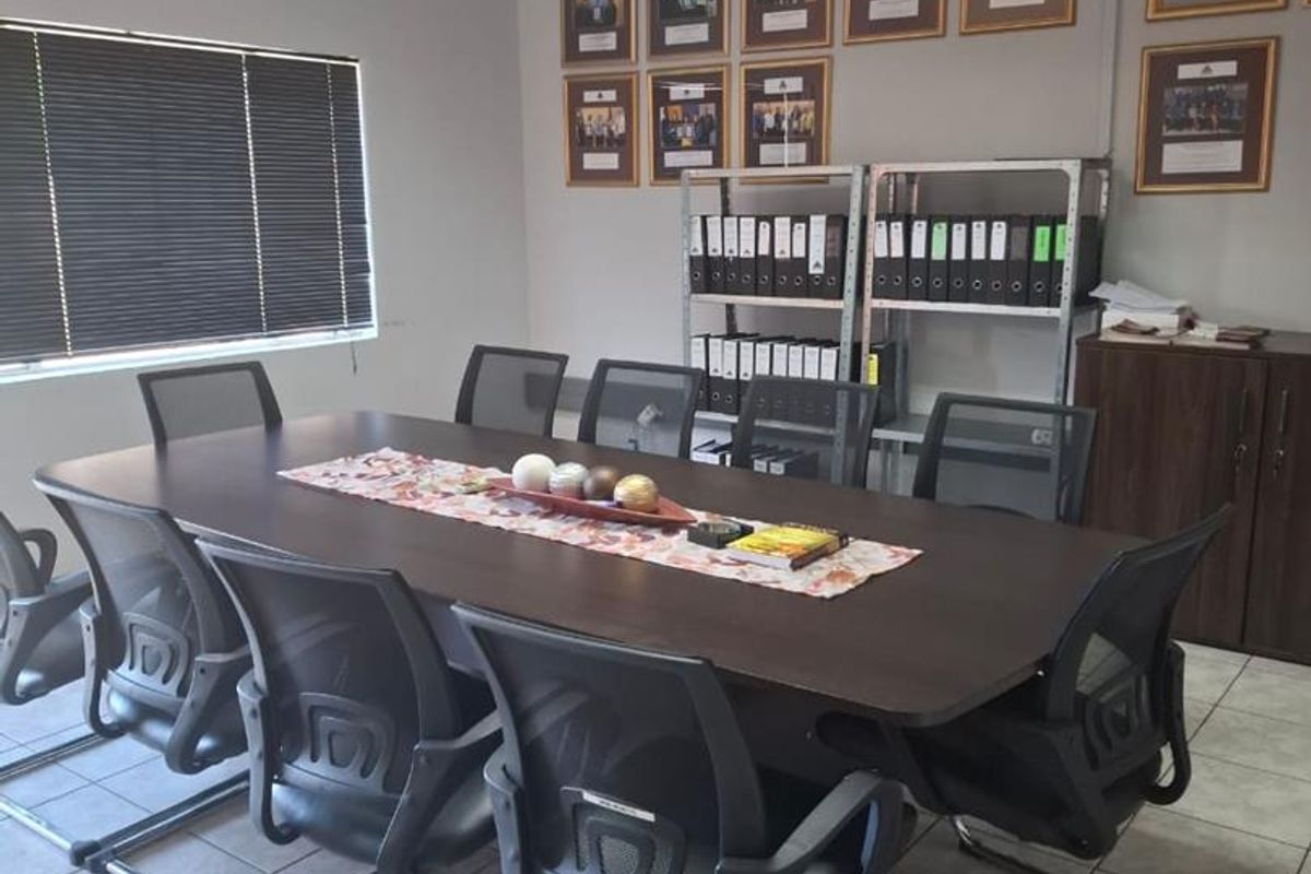 Commercial Property in Windhoek West - Photo 4