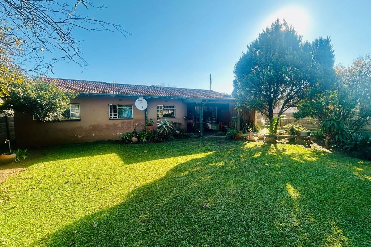 3 bedroom house for sale in vryheid - Photo 2