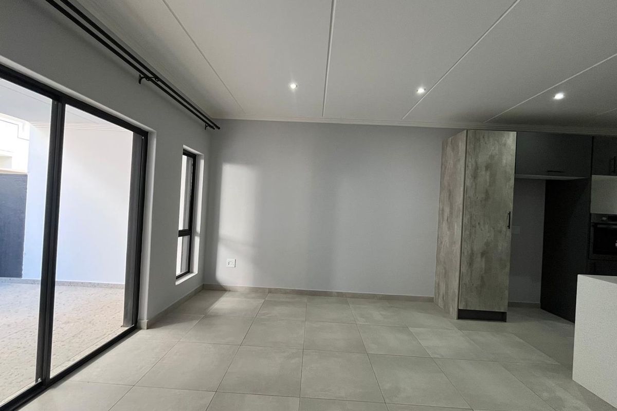 A MODERN APARTMENT IN BRYANSTON AWAITS YOU. - Photo 4