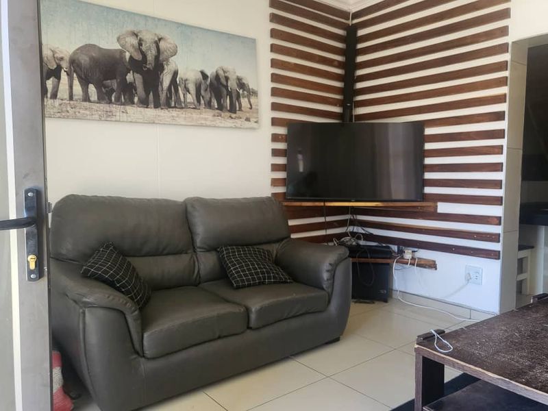 DOUBLE-STOREY HOUSE FOR RENT IN CIMBEBASIA - Photo 9