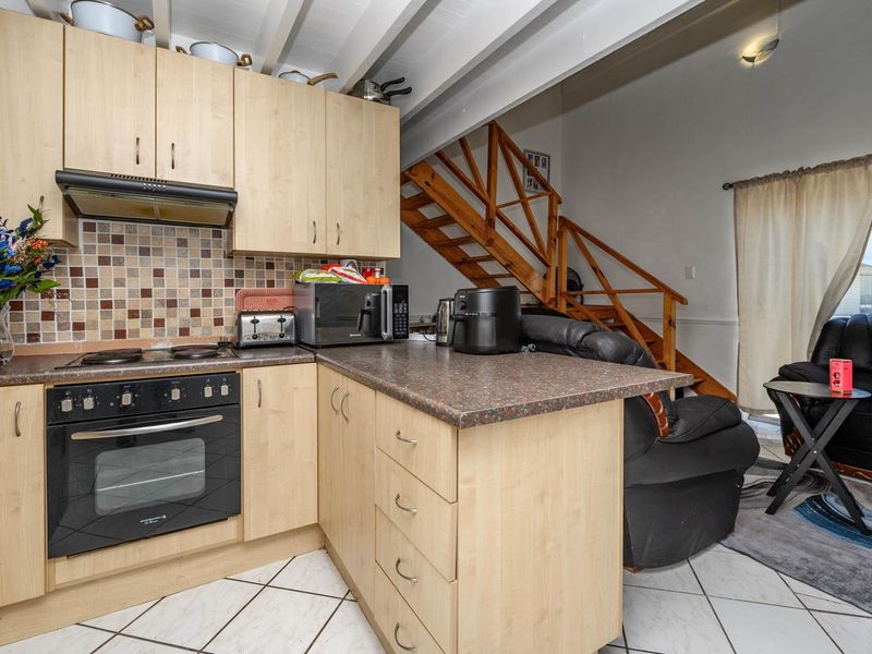 Humewood - Priced to Sell - R550 000 - Photo 6