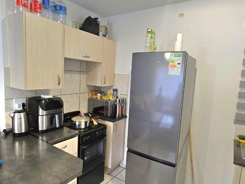 1 Bedroom Apartment in Crystal Park - Photo 4
