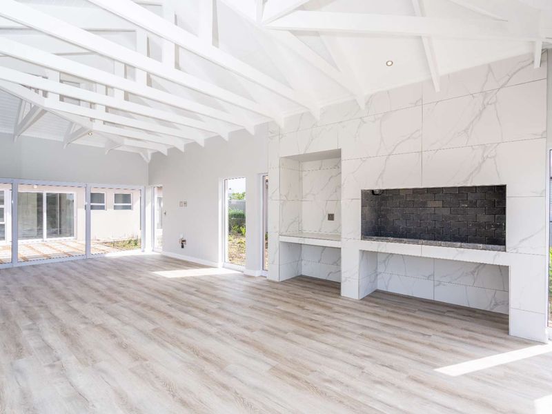 Well Priced Home, Waiting for its New Owner - Photo 10