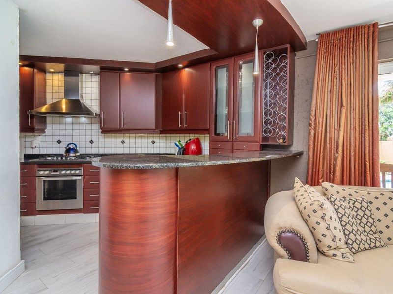 Family Living in the heart of Noordheuwel - Photo 6