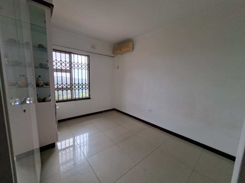 Tranquil 3 -Bedroom house in Reservoir Hills, Durban. - Photo 8