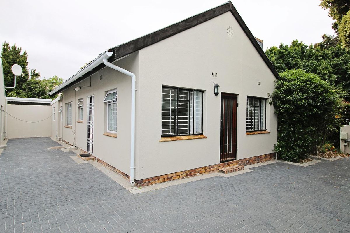 Spacious 2 bedroomed Cottage in Tokai - Photo 5