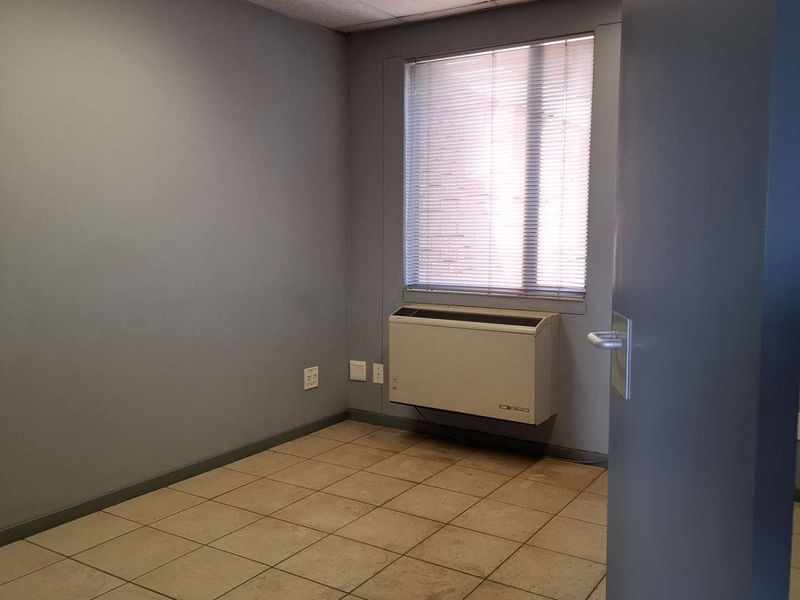 **Spacious Office Space Available for Lease** - Photo 10