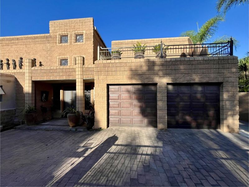 Stunning Fairway-Facing Home for Rent in Centurion Golf Estate - Photo 5