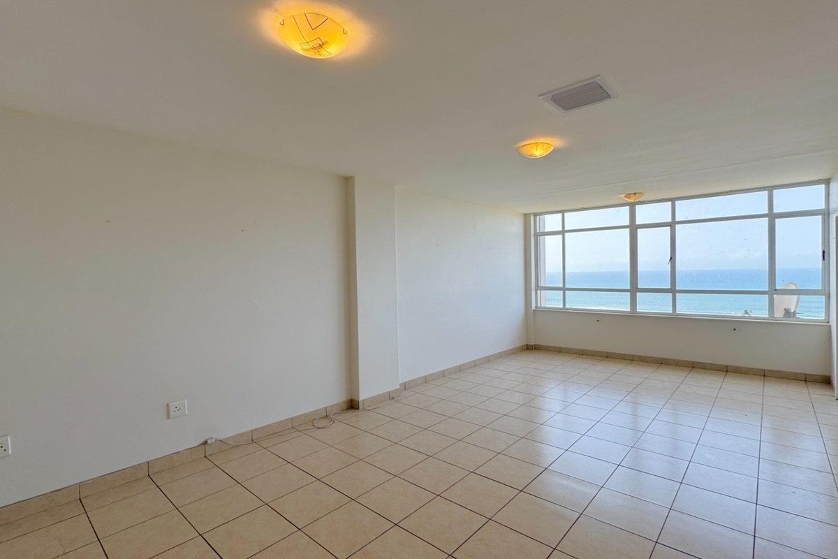 Stunning Apartment with beautiful sea views in Glenashley Heights – Share Block - Photo 2