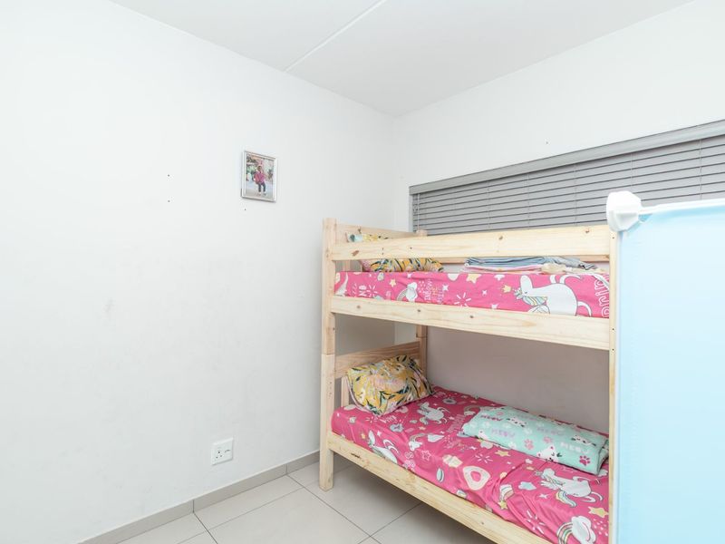 A SPACIOUS APARTMENT IN ISABEL ESTATE AWAITS YOU - Photo 10