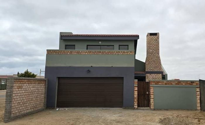 Property #2388884, Townhouse For Sale in Henties Bay Central