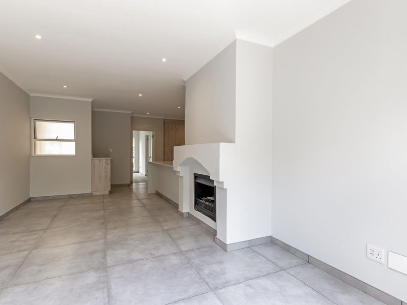 1 Bedroom Apartment / Flat for Sale in Dainfern - Photo 5