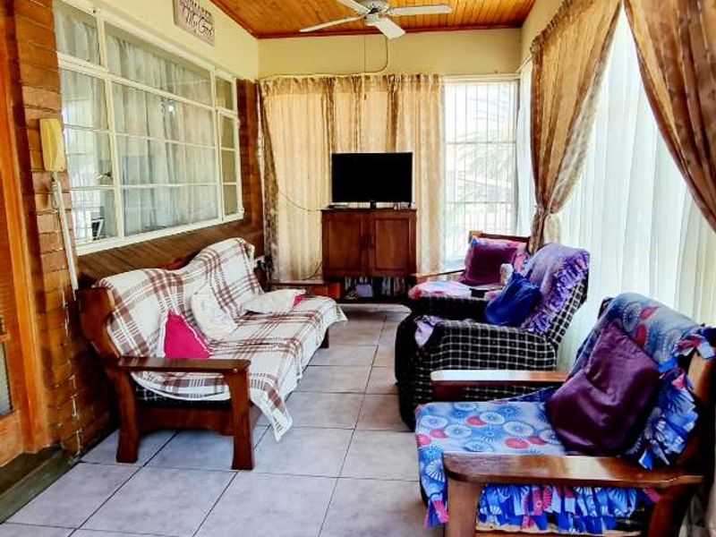 3 Bedroom House for sale in Alberton North - Photo 9