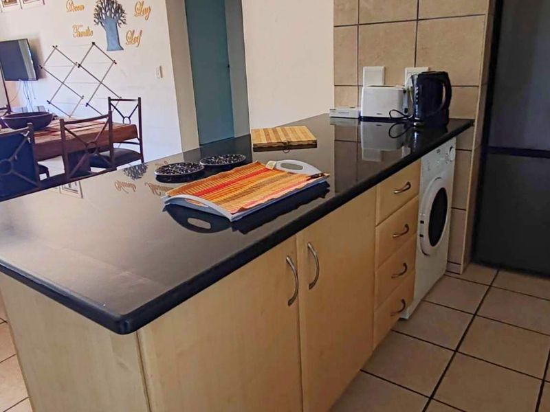 Stunning 116m2 Apartment in Diaz Beach, Mossel Bay - Photo 7