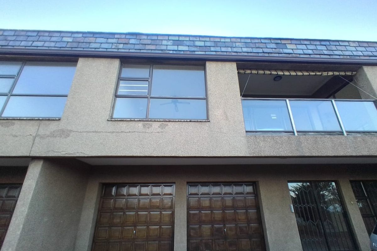 Breathtaking Sea View Town House for Sale - Photo 5