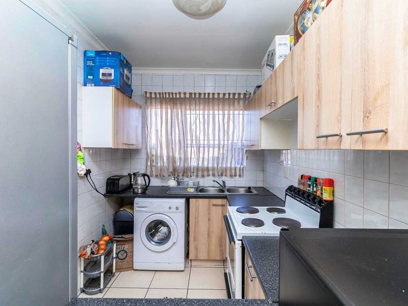 Low Maintenance Two Bedroom Home - Photo 4