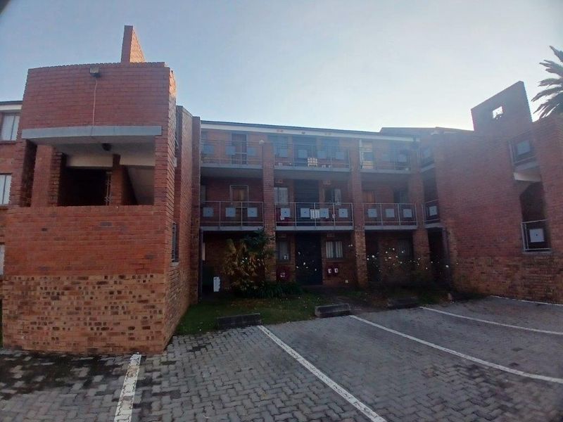 2 Bedroom to rent in Hatfield - Photo 2
