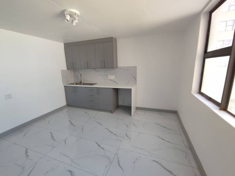 1 Bedroom Apartment For Sale In Wynberg - Photo 5