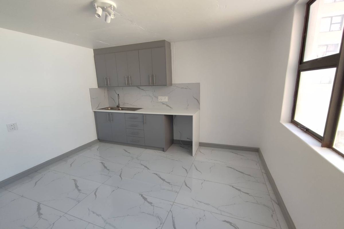 1 Bedroom Apartment For Sale In Wynberg - Photo 5